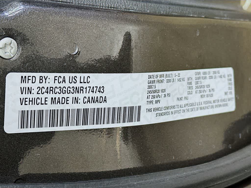 Thumbnail: 2022 Chrysler Pacifica - 22