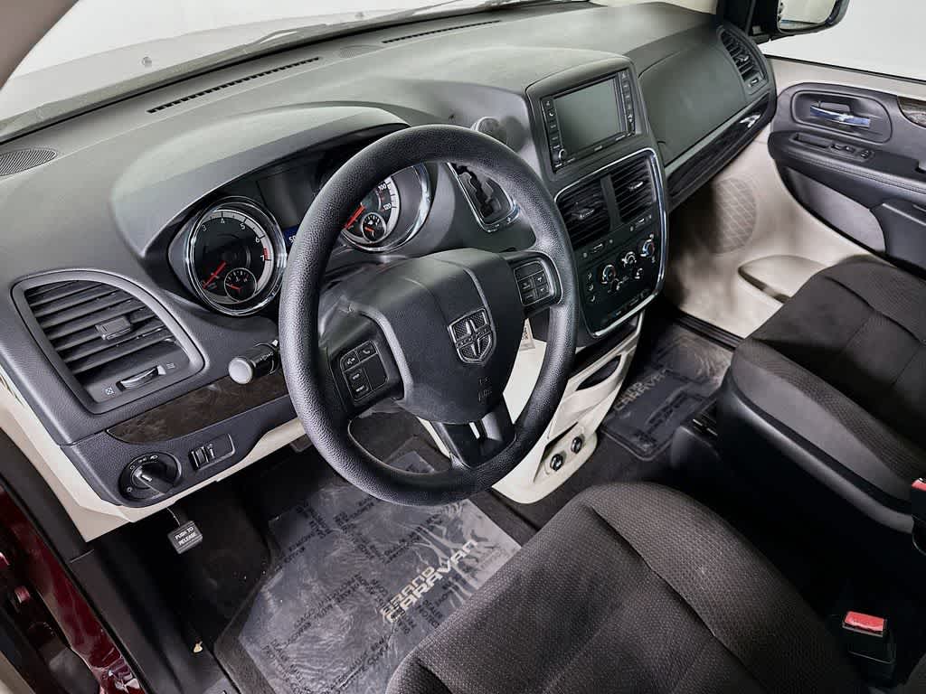 Thumbnail: 2018 Dodge Grand Caravan - 2