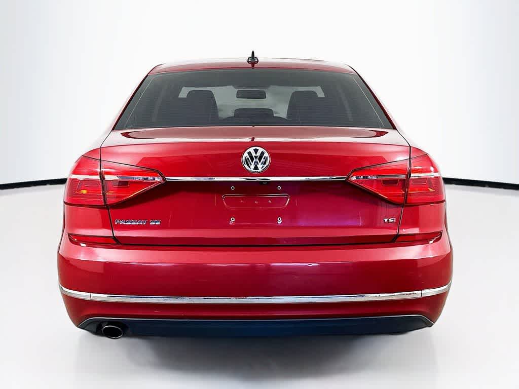 Thumbnail: 2016 Volkswagen Passat - 5