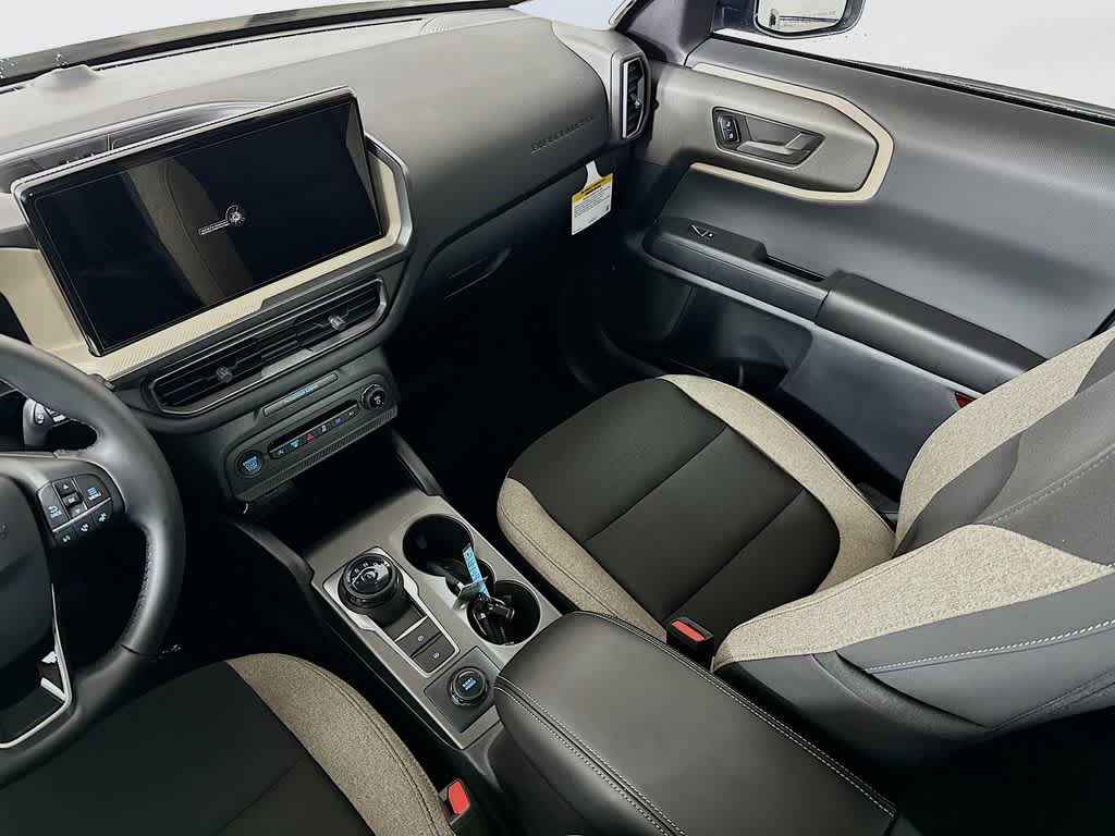 Thumbnail: 2025 Ford Bronco Sport - 11