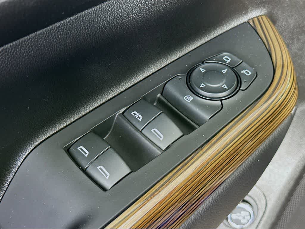 Thumbnail: 2023 GMC Acadia - 27