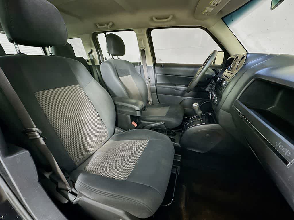 Thumbnail: 2014 Jeep Patriot - 14