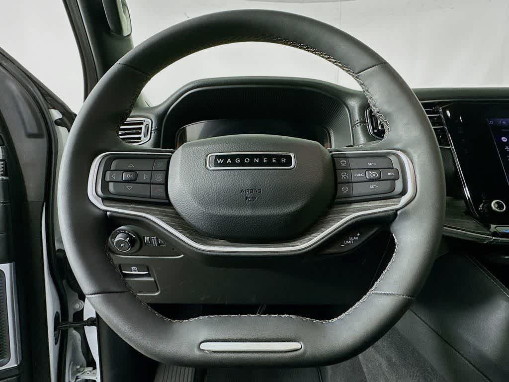 Thumbnail: 2023 Jeep Wagoneer - 16