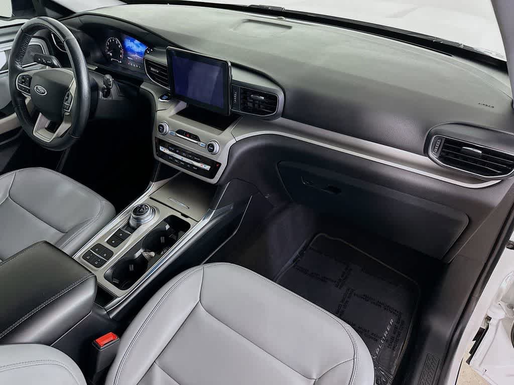 Thumbnail: 2021 Ford Explorer - 34
