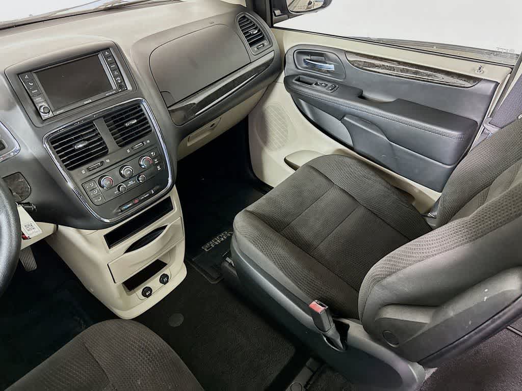 Thumbnail: 2018 Dodge Grand Caravan - 11