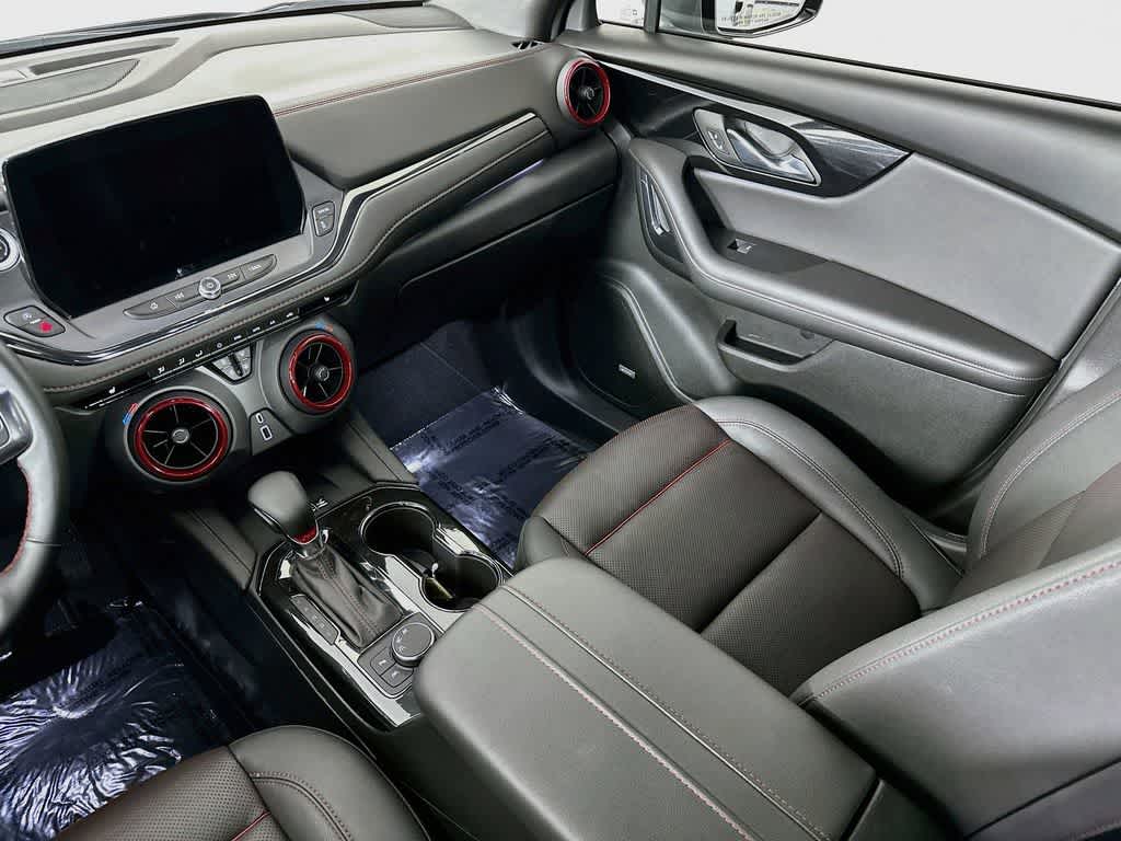 Thumbnail: 2025 Chevrolet Blazer - 11