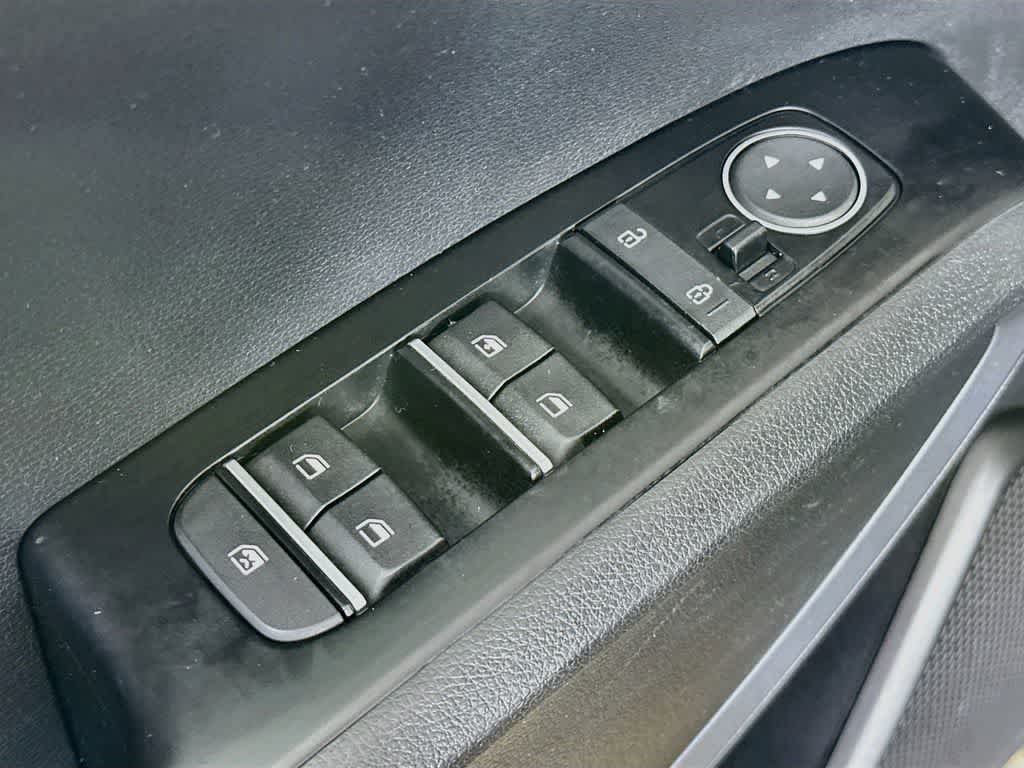 Thumbnail: 2020 Kia Soul - 28