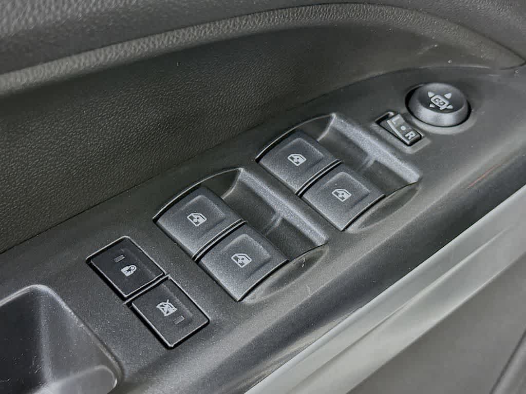 Thumbnail: 2019 Chevrolet Colorado - 26