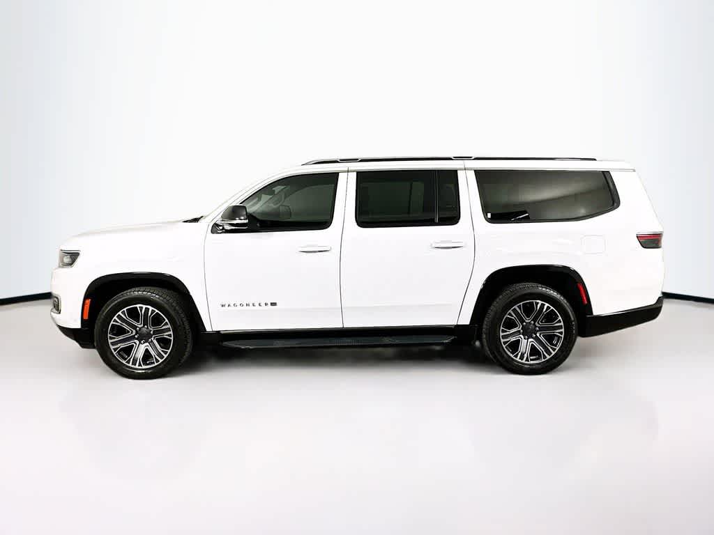 Thumbnail: 2023 Jeep Wagoneer - 3