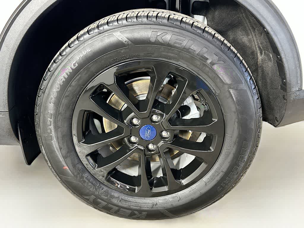 Thumbnail: 2021 Ford Escape - 8