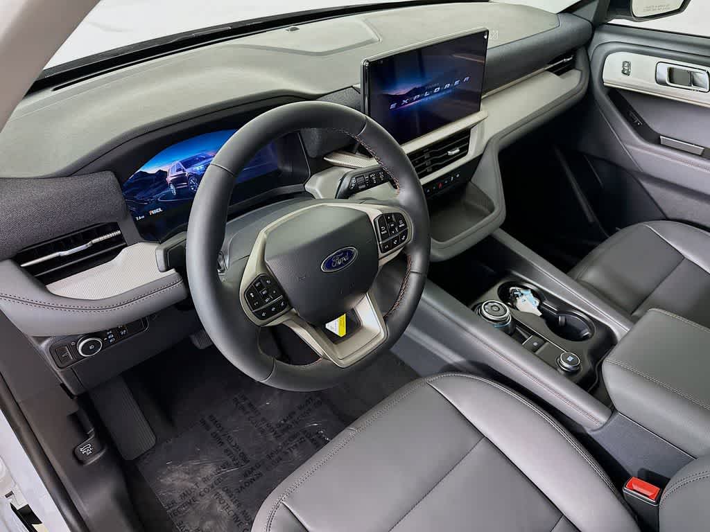 Thumbnail: 2026 Ford Explorer - 2