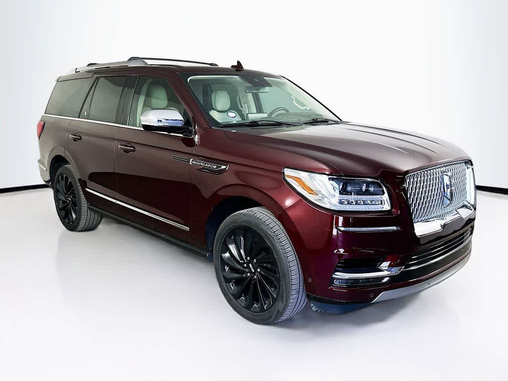 Thumbnail: 2020 Lincoln Navigator - 24
