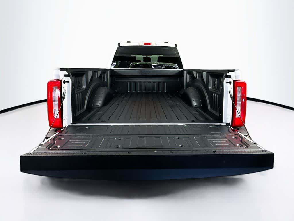 2025 Ford F-250  20
