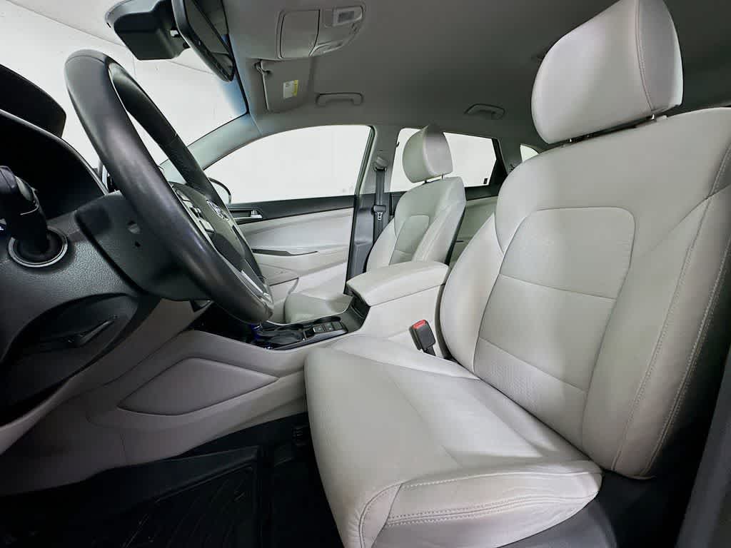 Thumbnail: 2021 Hyundai Tucson - 12