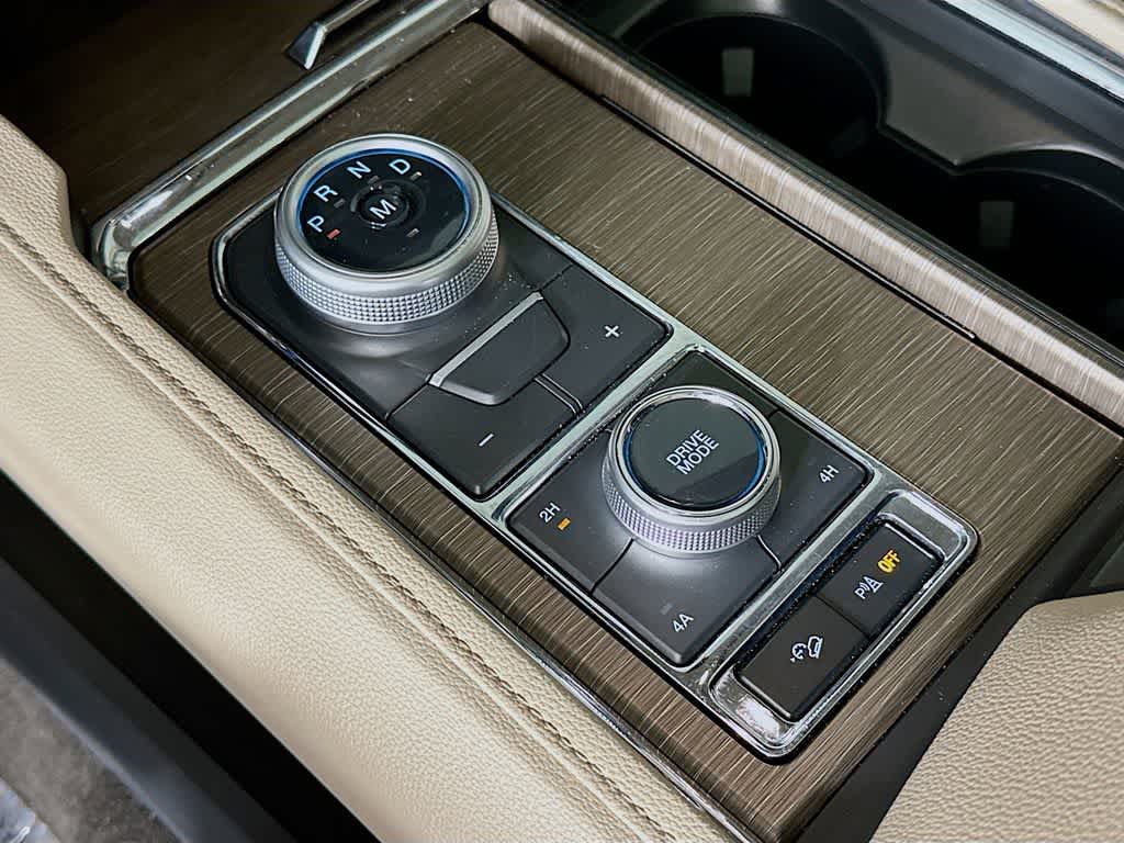 Thumbnail: 2023 Ford Expedition - 19