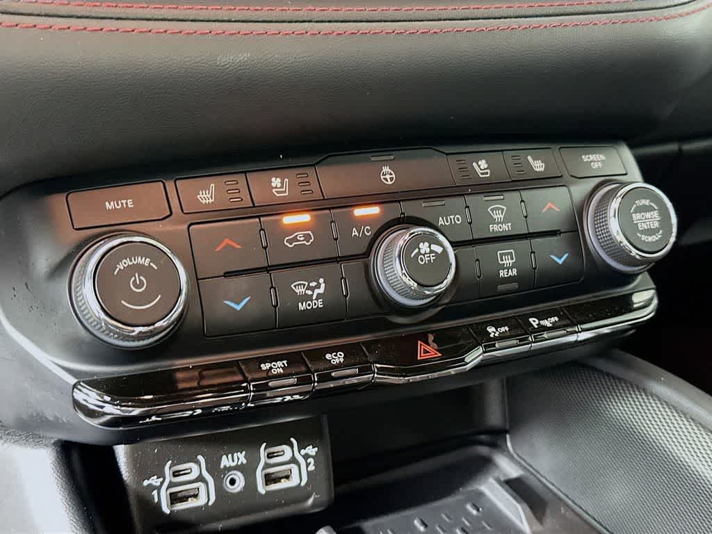 Thumbnail: 2025 Dodge Durango - 18