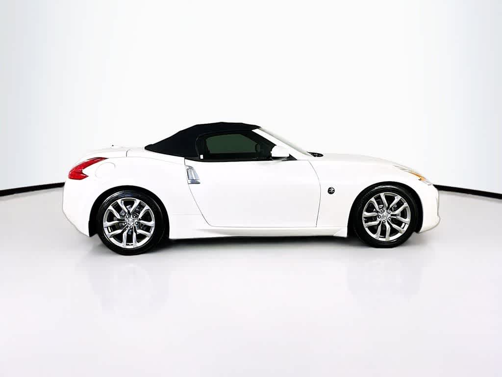 Thumbnail: 2013 Nissan Z - 23
