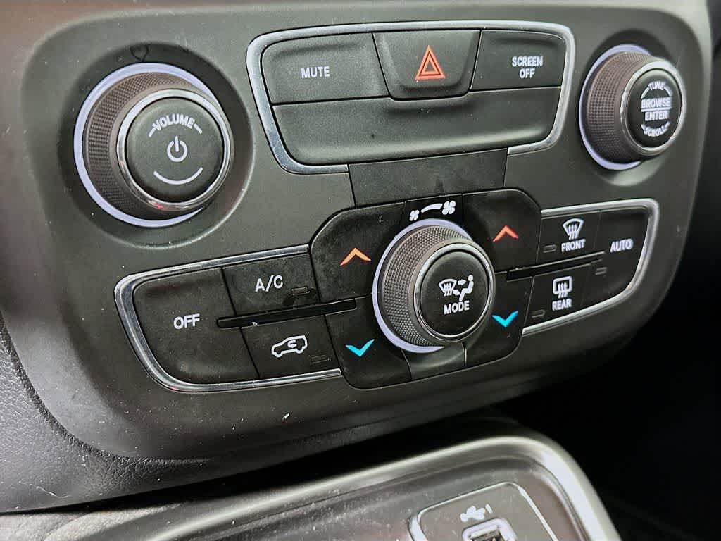 Thumbnail: 2019 Jeep Compass - 18