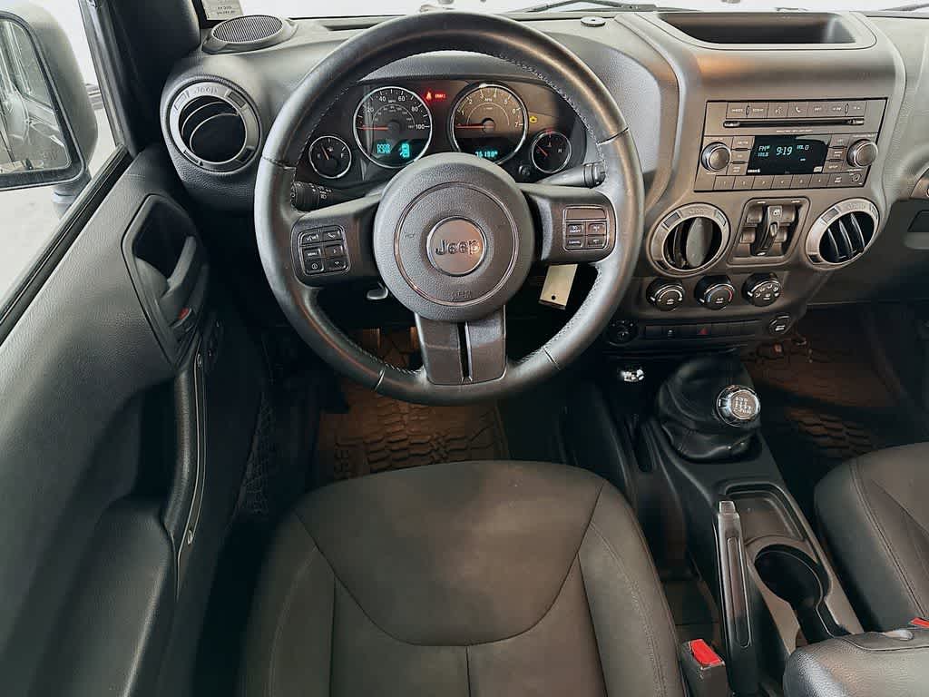 Thumbnail: 2016 Jeep Wrangler - 10