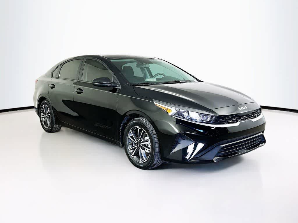 Thumbnail: 2024 Kia Forte - 23