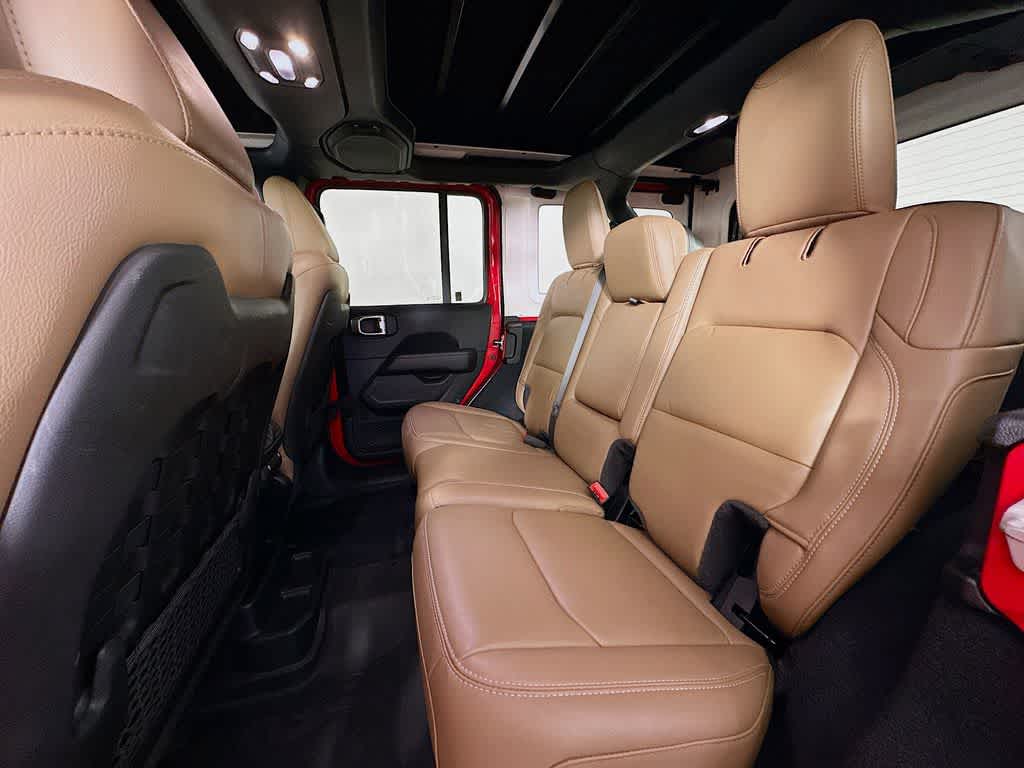 Thumbnail: 2022 Jeep Wrangler - 14