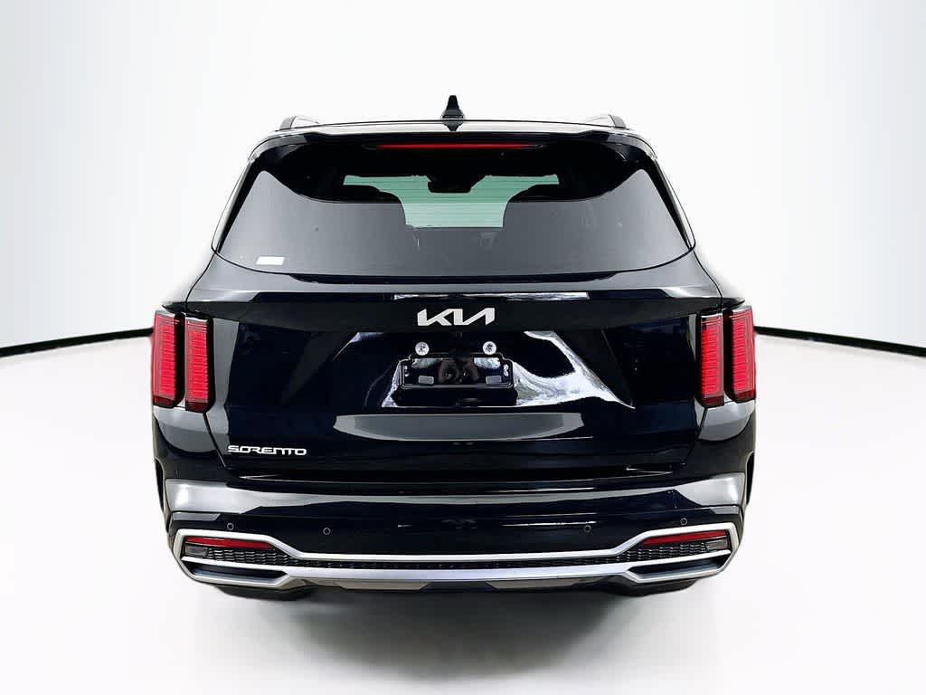 Thumbnail: 2023 Kia Sorento - 5