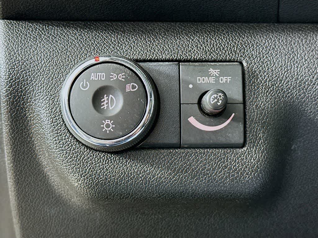 Thumbnail: 2012 GMC Acadia - 27