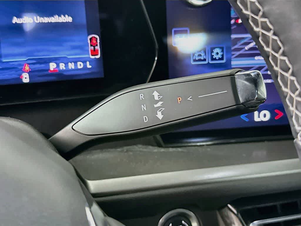 Thumbnail: 2025 Chevrolet Traverse - 19