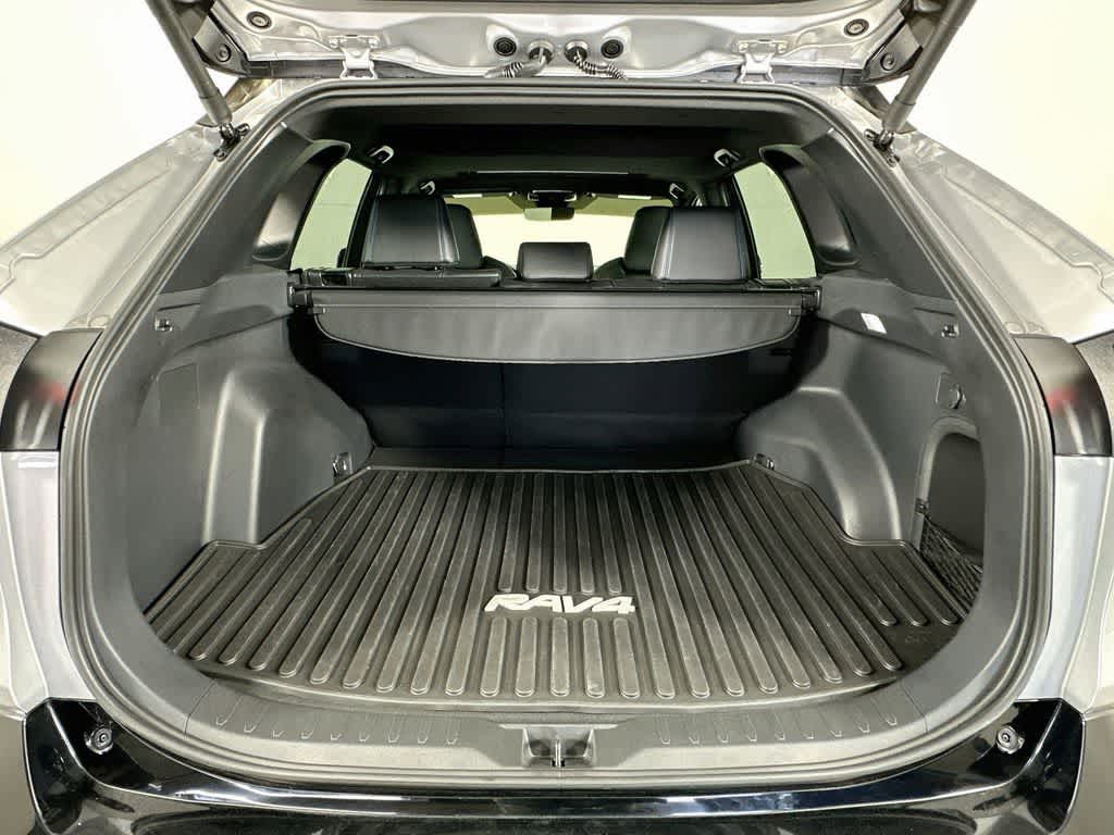 Thumbnail: 2025 Toyota RAV4 - 21