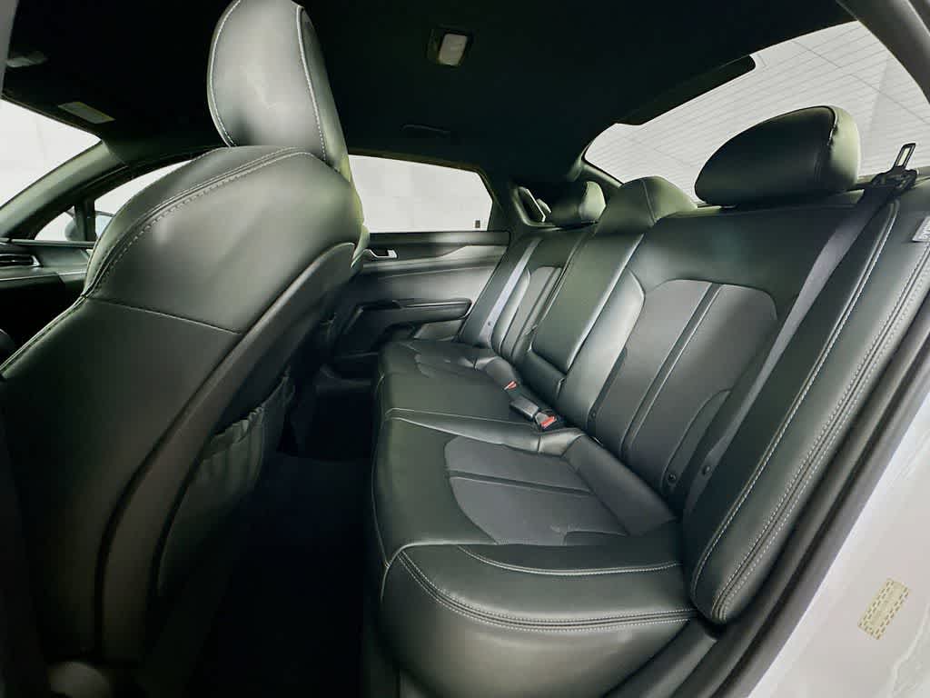 Thumbnail: 2022 Kia K5 - 13