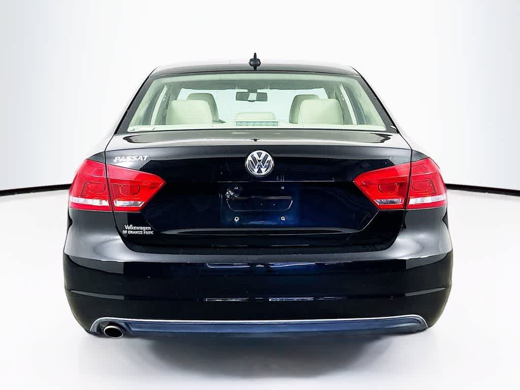 Thumbnail: 2013 Volkswagen Passat - 5