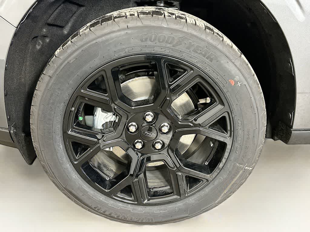 Thumbnail: 2026 Ford Maverick - 8