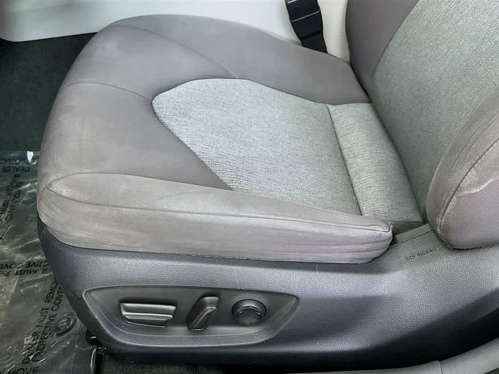 Thumbnail: 2022 Toyota Camry - 27