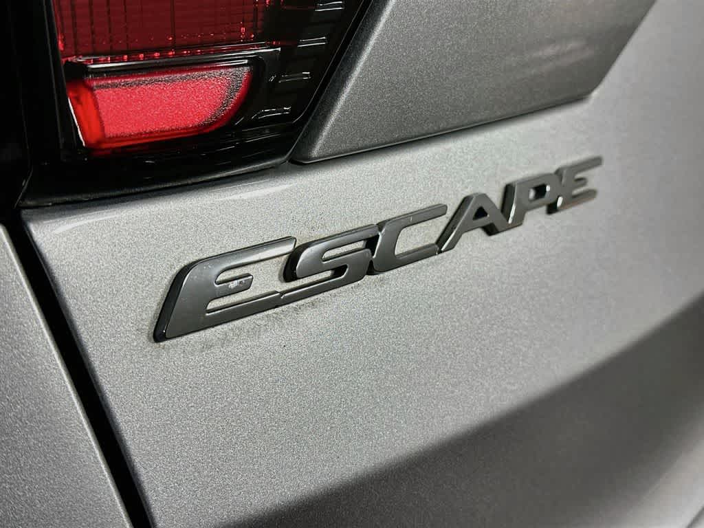 Thumbnail: 2017 Ford Escape - 7