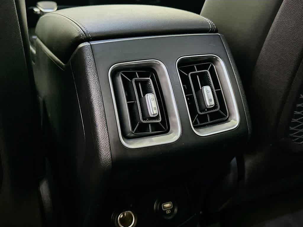 Thumbnail: 2022 Kia Sorento - 13