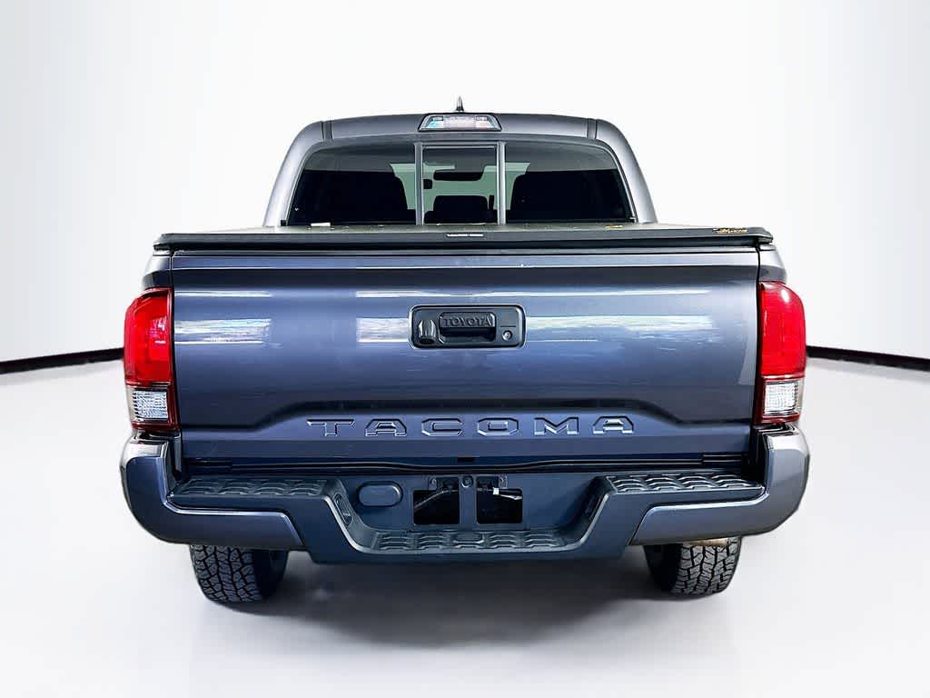 Thumbnail: 2018 Toyota Tacoma - 5