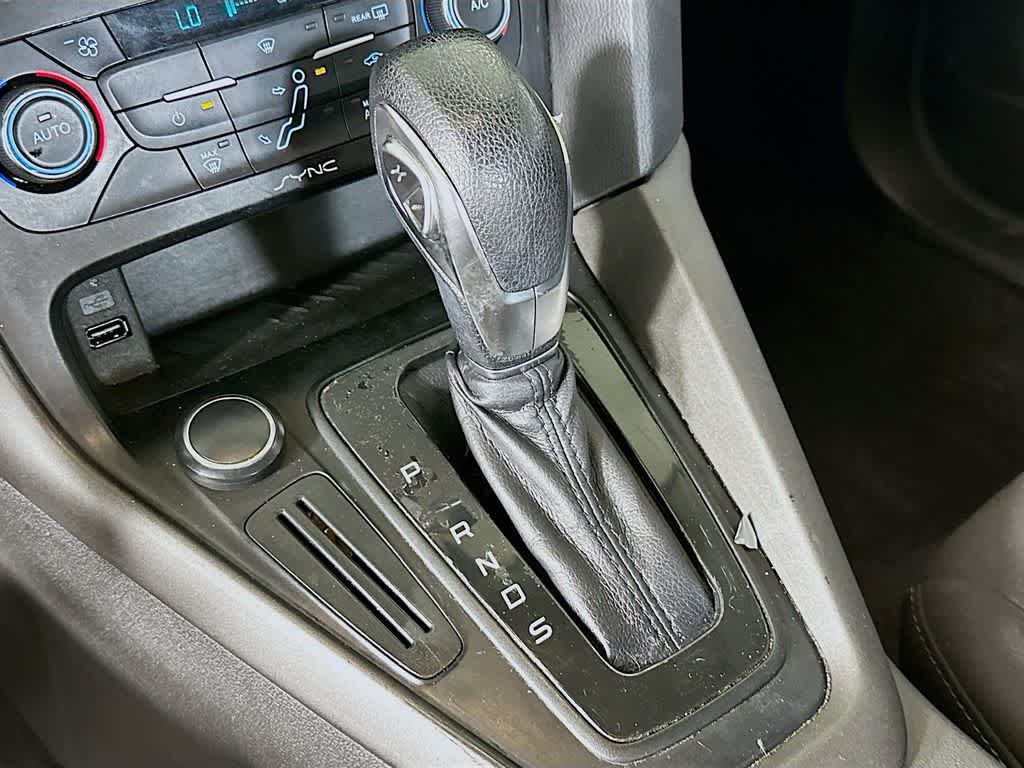 Thumbnail: 2017 Ford Focus - 18