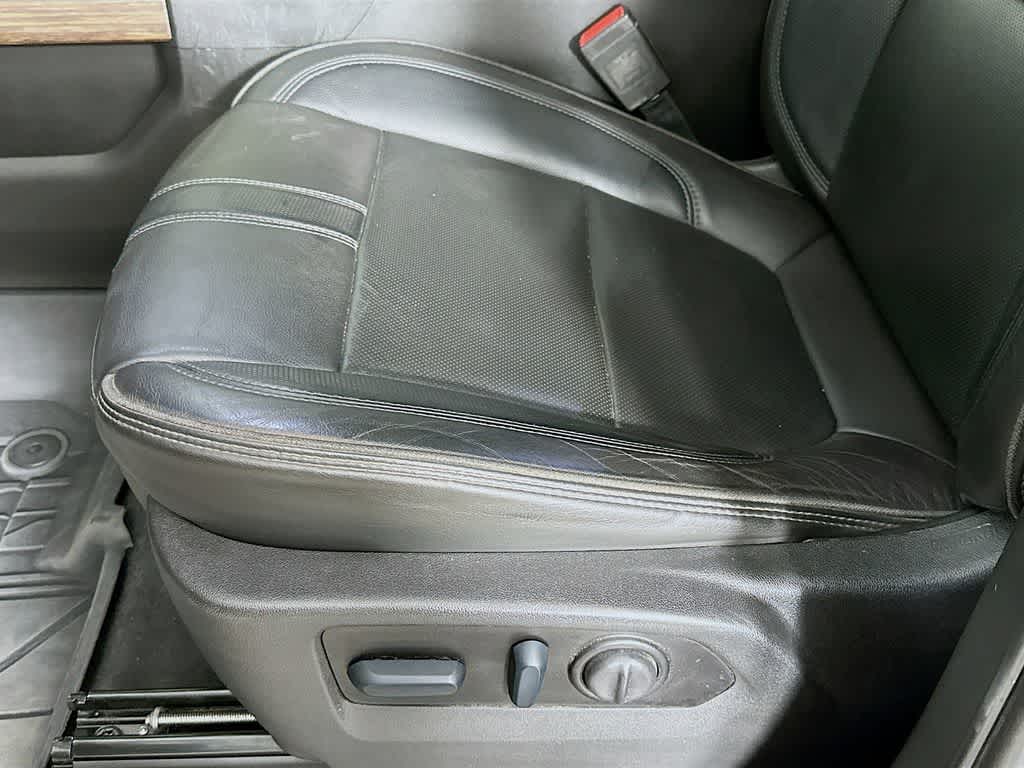 Thumbnail: 2022 Chevrolet Silverado 1500 - 30