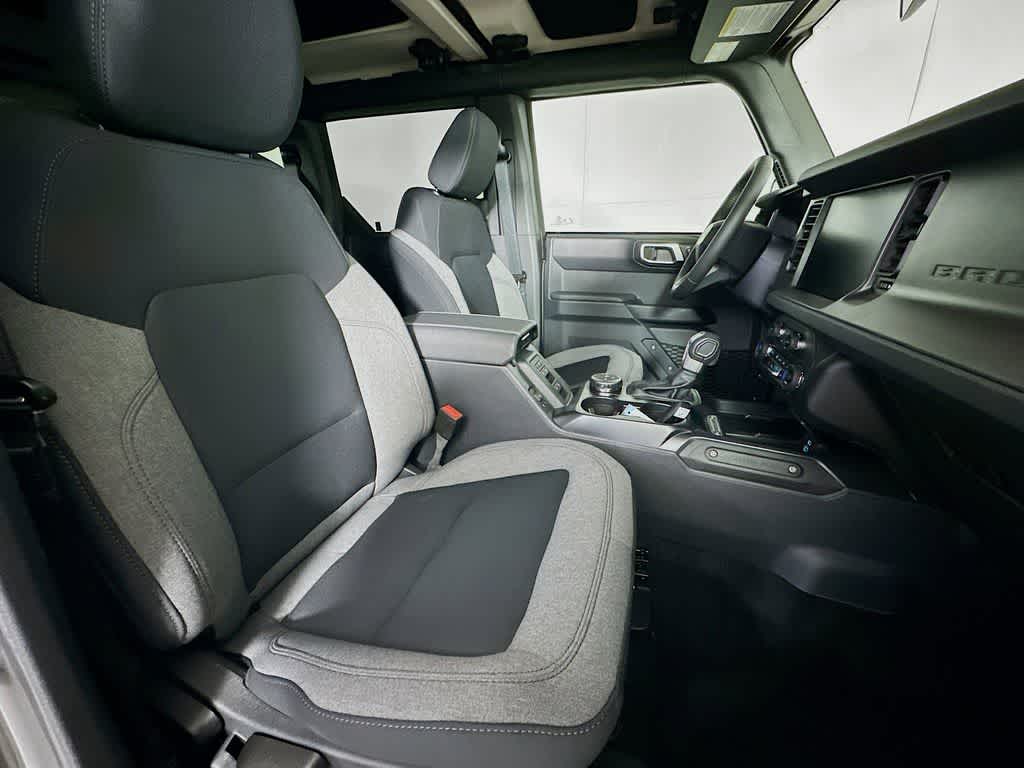 Thumbnail: 2025 Ford Bronco - 15