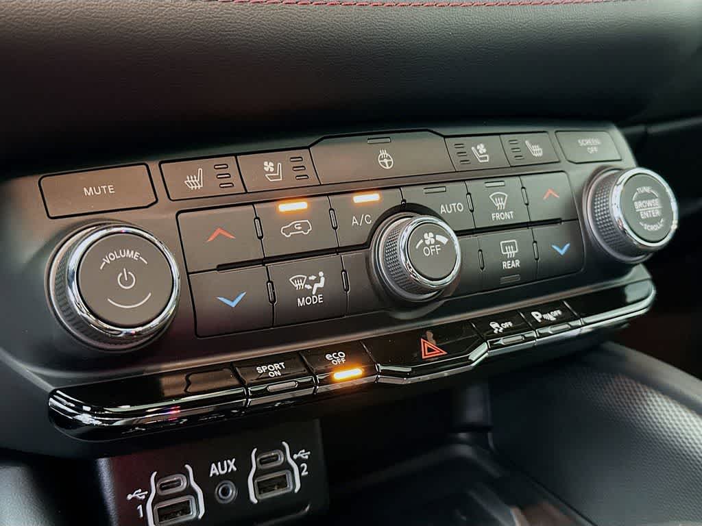 Thumbnail: 2025 Dodge Durango - 18