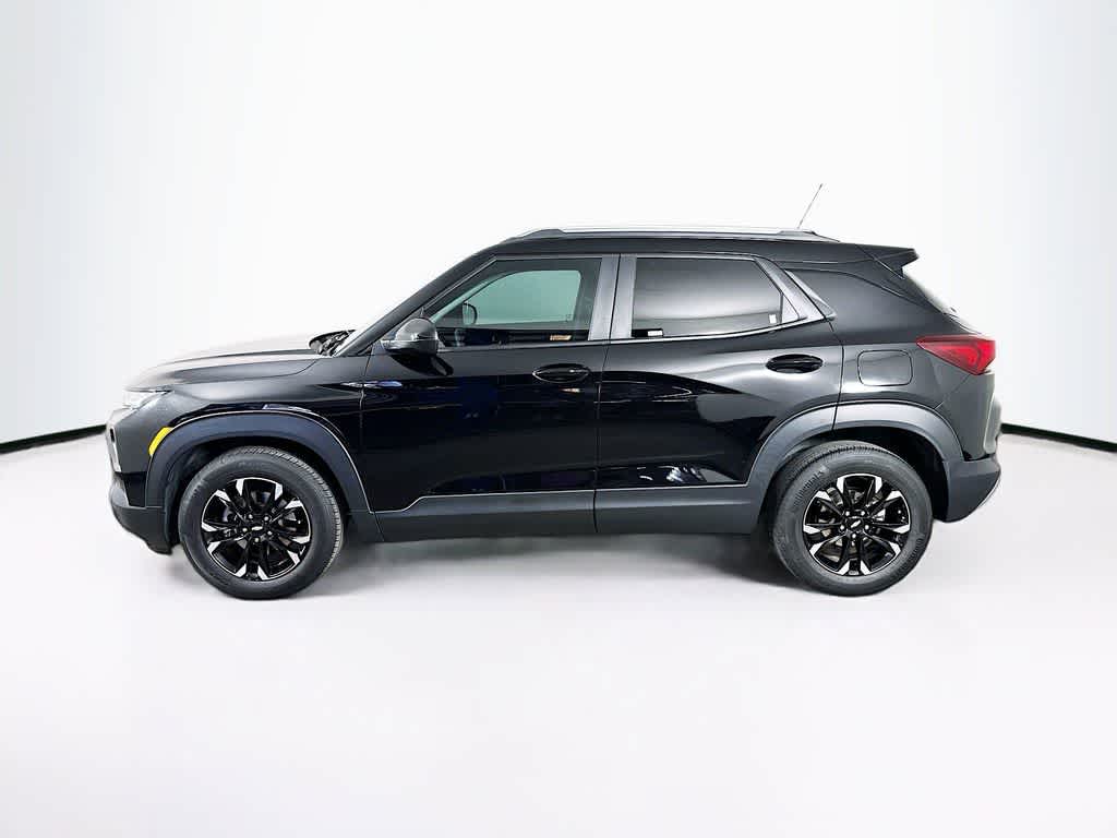 Thumbnail: 2023 Chevrolet TrailBlazer - 3
