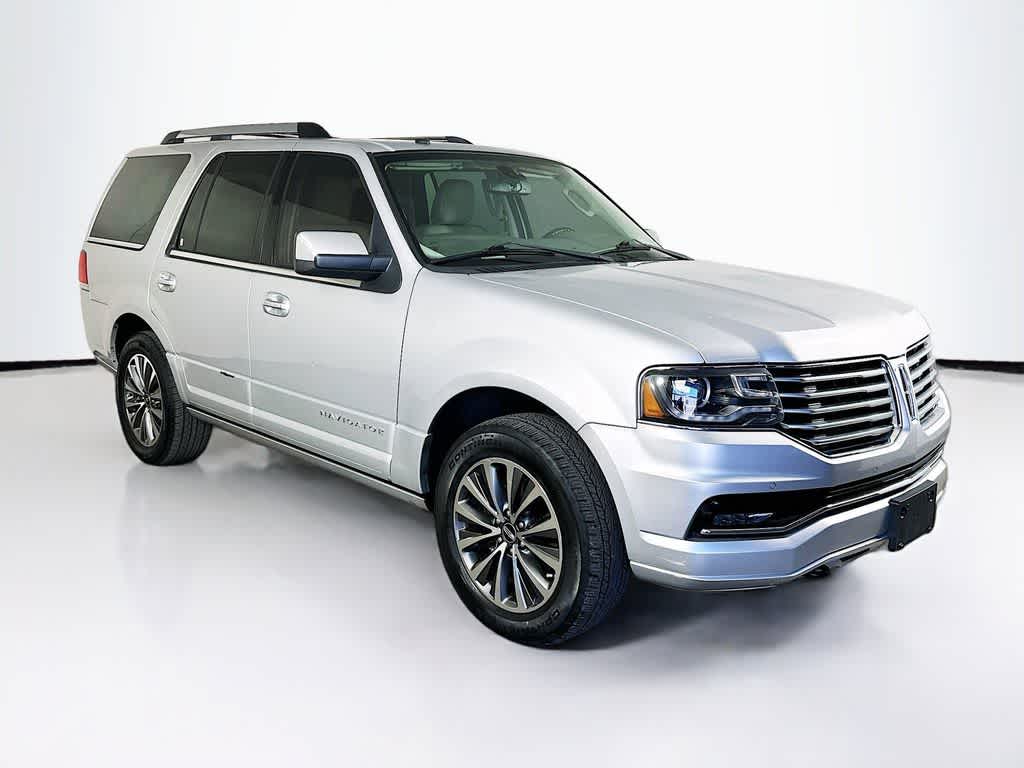 Thumbnail: 2016 Lincoln Navigator - 23