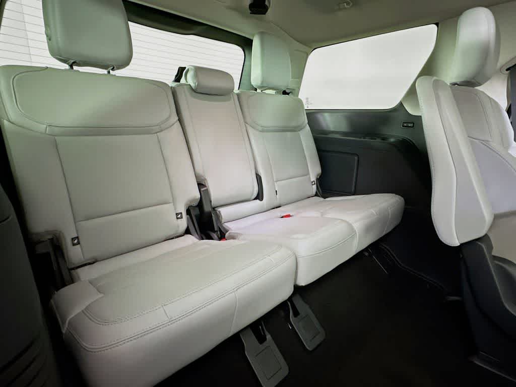 Thumbnail: 2026 Ford Expedition - 32