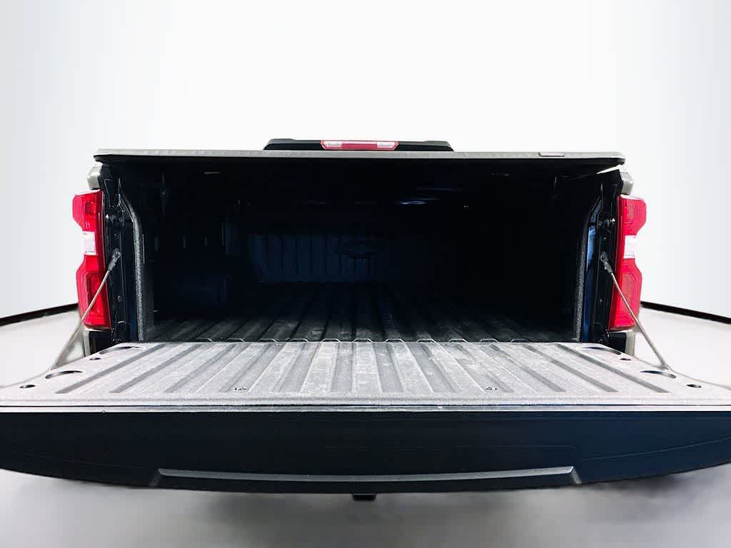 Thumbnail: 2020 Chevrolet Silverado 1500 - 21