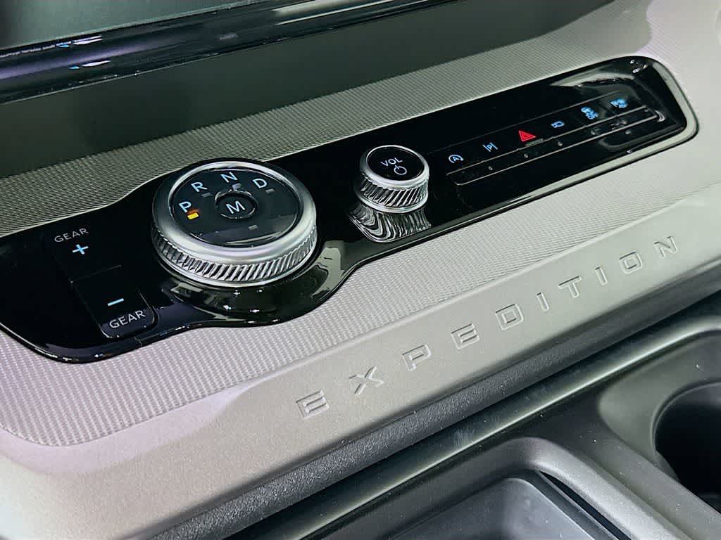 Thumbnail: 2026 Ford Expedition MAX - 18