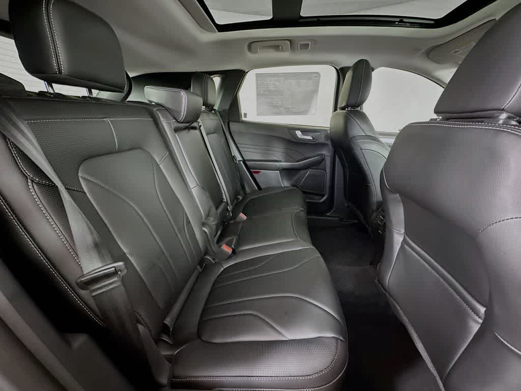 Thumbnail: 2025 Ford Escape - 32