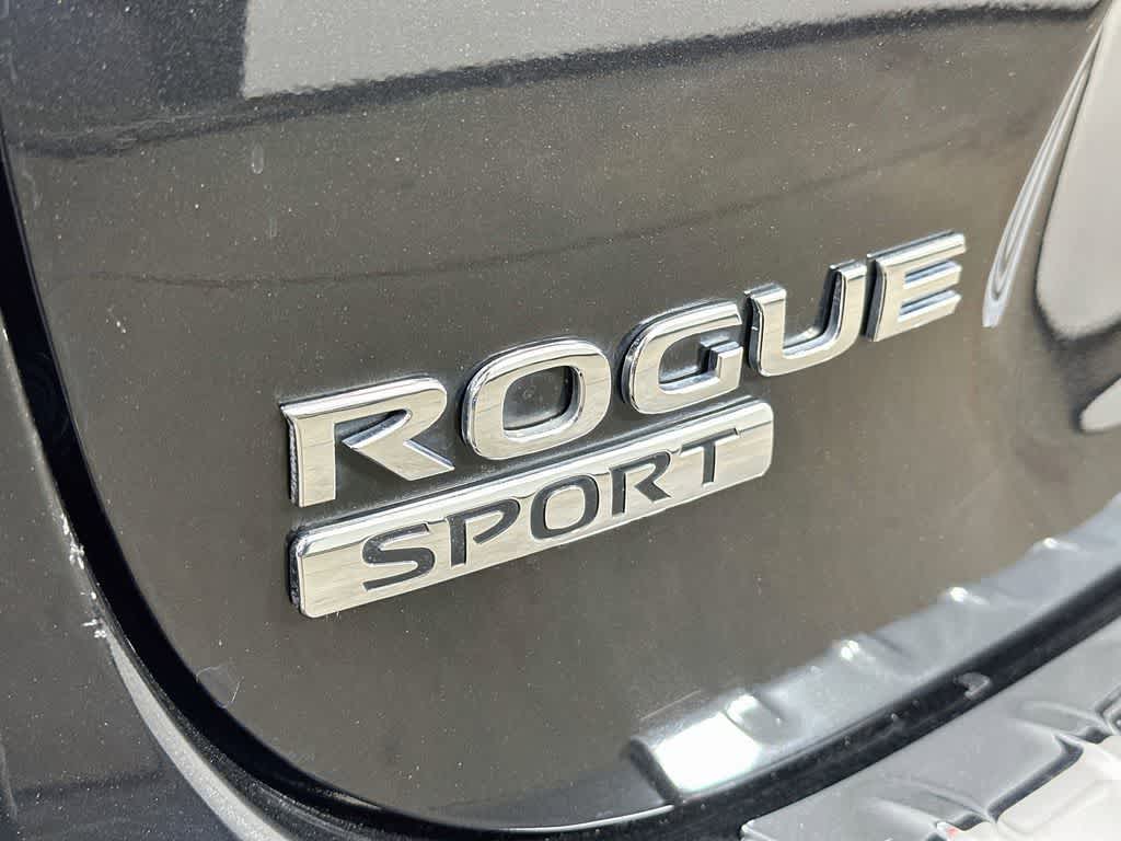 Thumbnail: 2022 Nissan Rogue Sport - 7