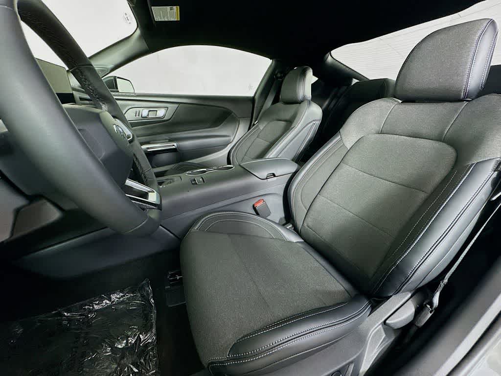 Thumbnail: 2025 Ford Mustang - 12