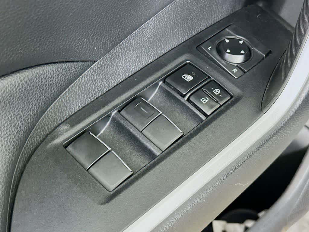 Thumbnail: 2021 Toyota RAV4 - 29