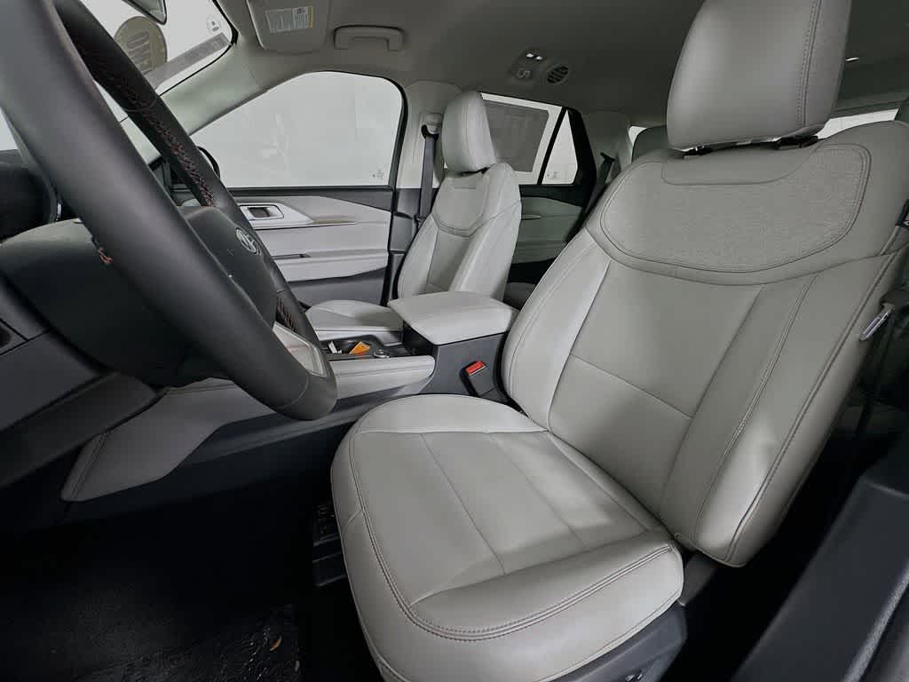 Thumbnail: 2025 Ford Explorer - 12